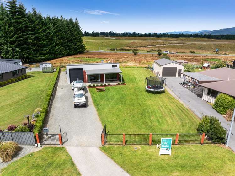 75 Orbell Crescent Te Anau_23