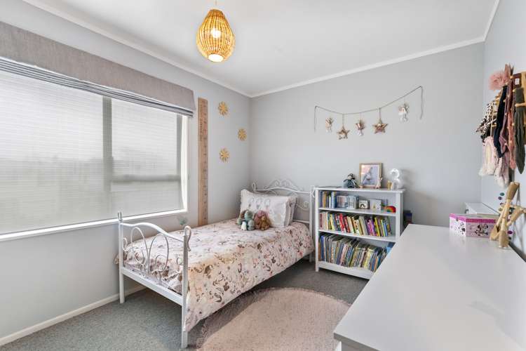 24 Colchester Crescent Newlands_16