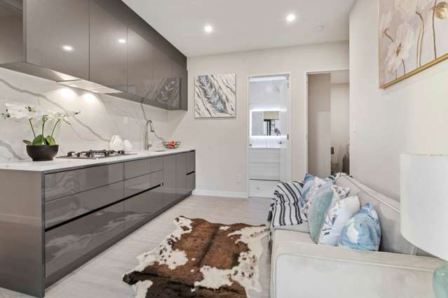 12 Woodacre Street Flat Bush_4