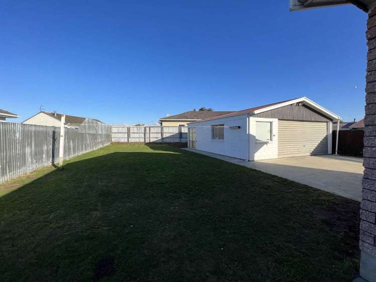 12 Esk Place Aranui_16