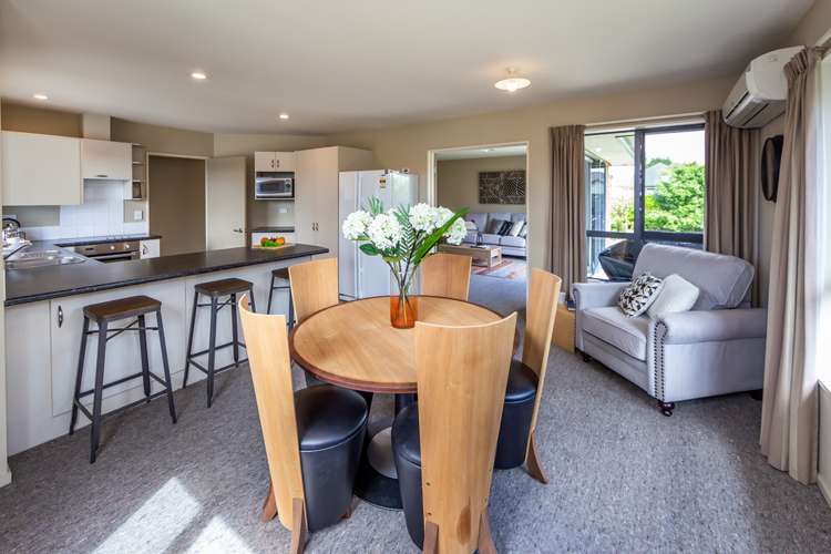 19 Hasendene Drive Lincoln_24