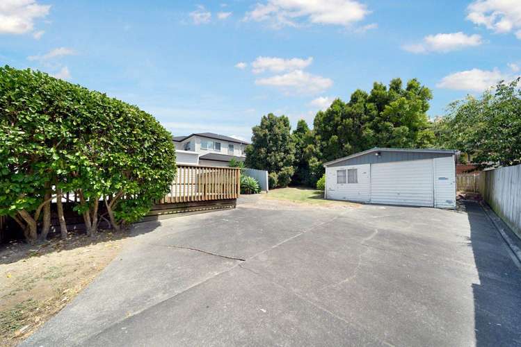 16 Coniston Avenue Te Atatu South_8