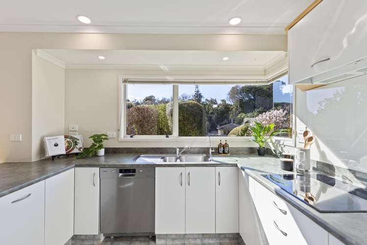 54 Roto Street Hurdon_7