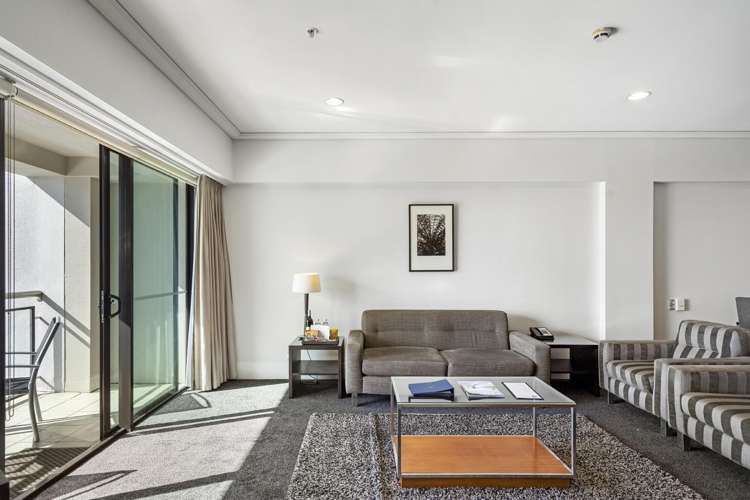 402/85 Customs Street West_4