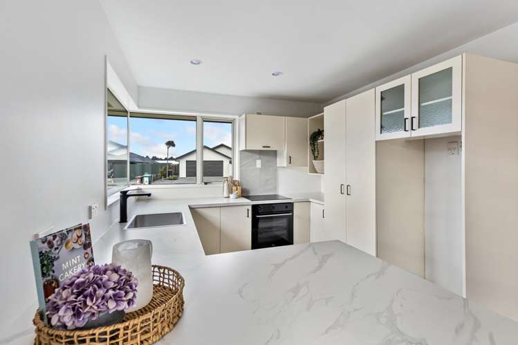 32 Surfers Place_3