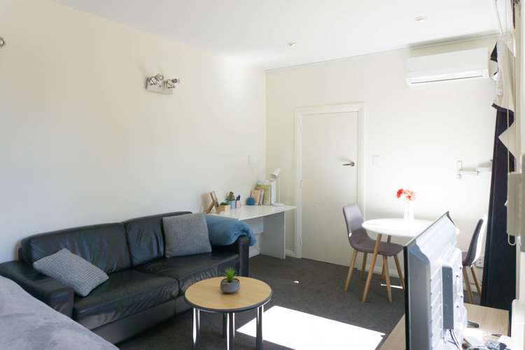 3/3 View Street Dunedin Central_3