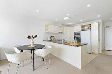 5H/175 Hurstmere Road_4