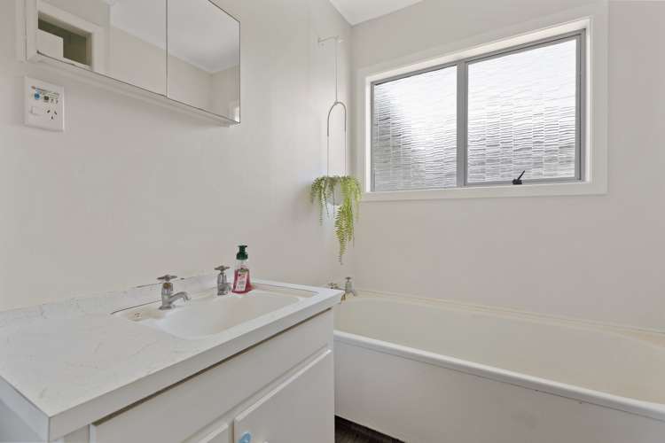 1 Ross Place Blagdon_10