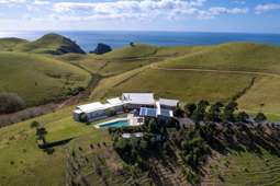 Rare Bay of Islands estate where kiwi roam at night goes to tender