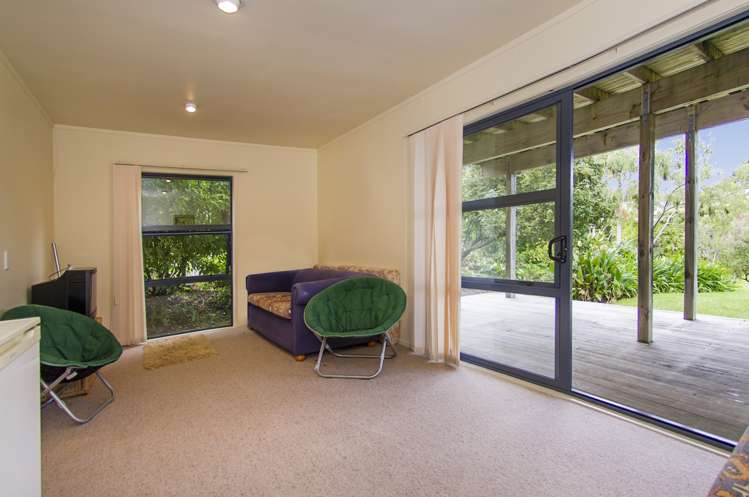 24 Grierson Close Hahei_18