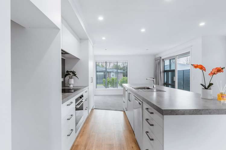 28 Bastille Court Rangatira Park_8