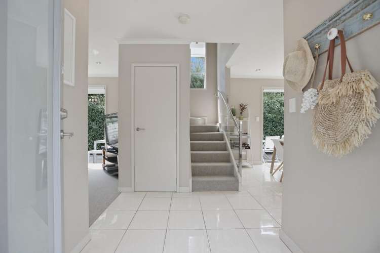 32C Gilbert Street_2