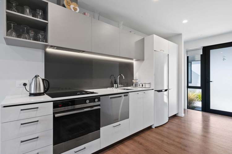 4/50 Antigua Street_1