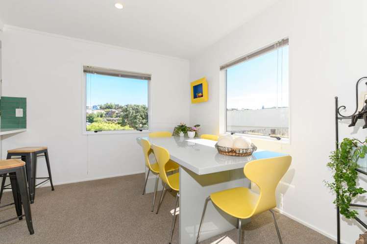 2/106 Stapleford Crescent Browns Bay_5