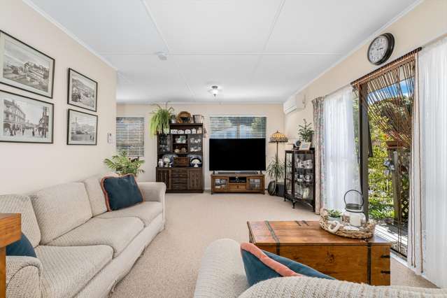 90 Omapere Street Whitby_4