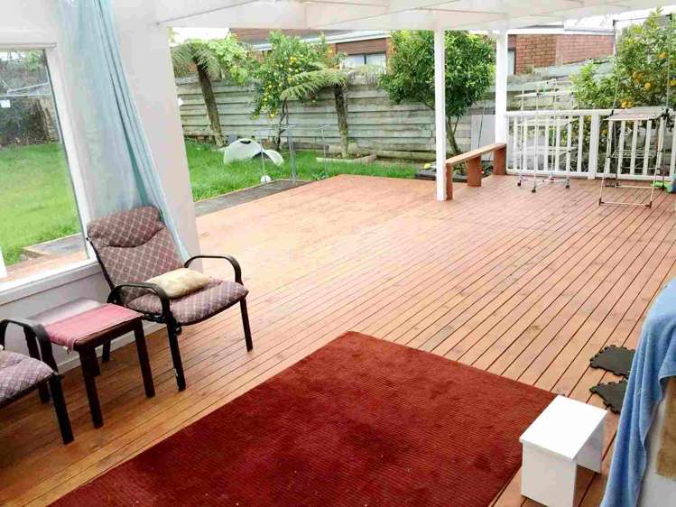 70 Tiroroa Ave Te Atatu South_8