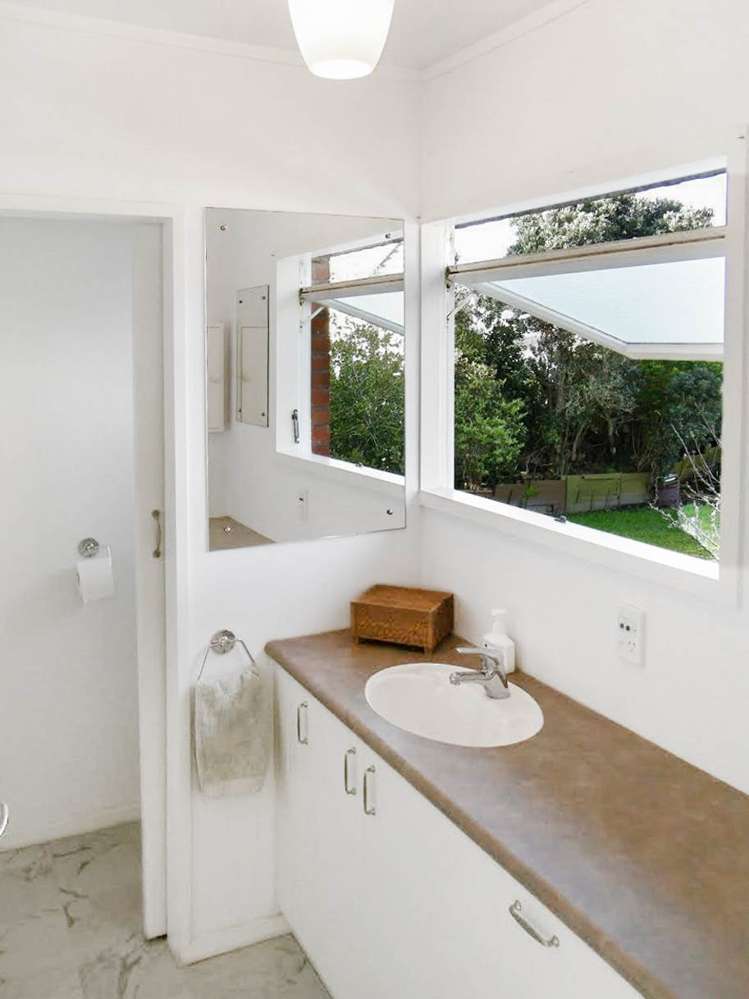 3/134 Calliope Road Stanley Point_5