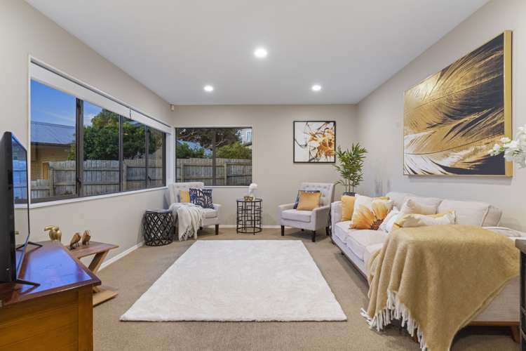 10 Fallsbrook Lane Mangere Bridge_9