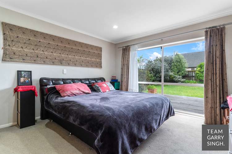 23 Castlehill Court Wattle Downs_7