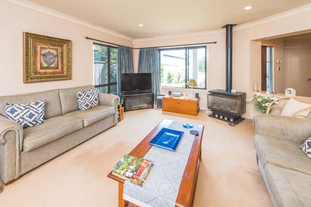 12a Perrett Drive Otamatea_2