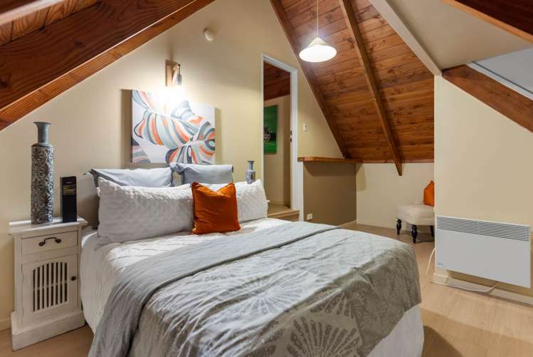 2/16 Matipo Road Mairangi Bay_17