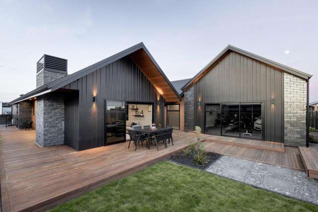 Five-star living, Five car garaging