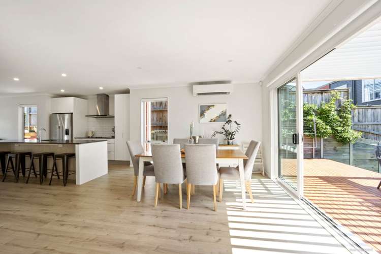 9 Orowaru Avenue Massey_4