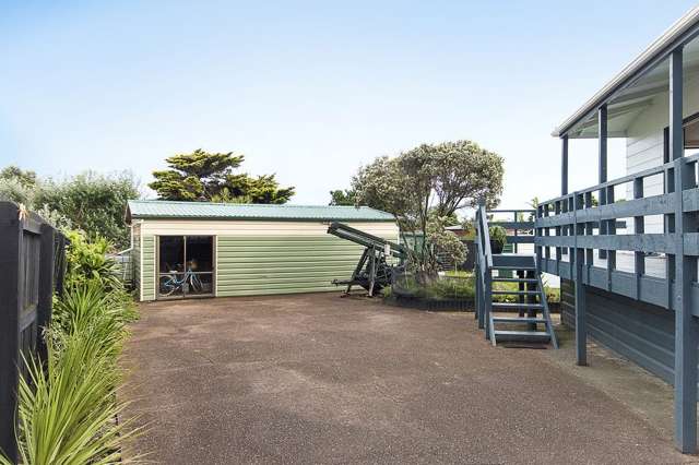 7 Cordyline Road Port Waikato_4