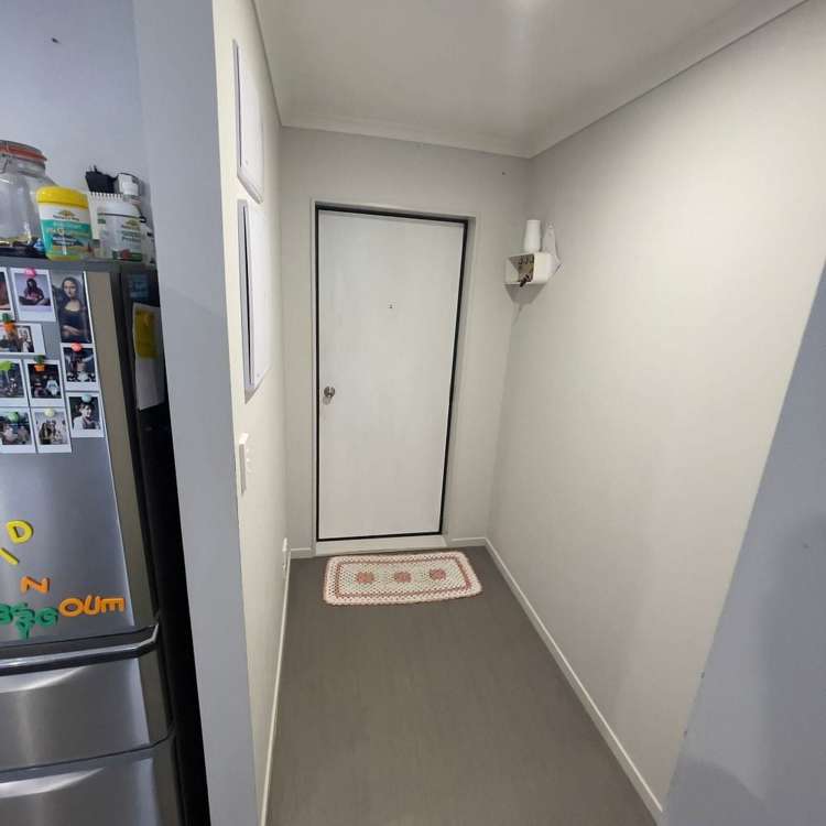 24 Whakawhiti Loop Avondale_2