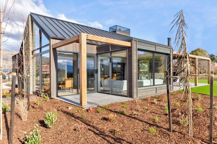 16 McCaw Mews Wanaka_1