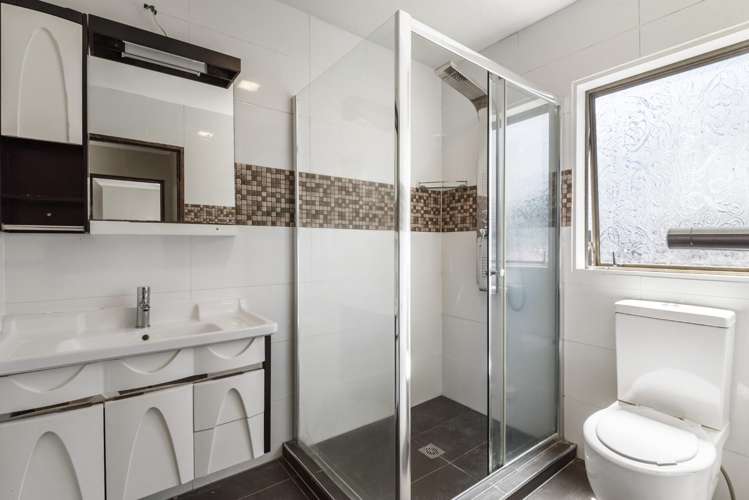 27 Florence Daly Place Mount Roskill_18