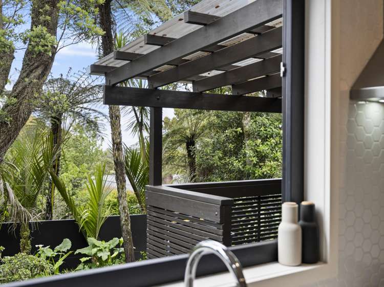 3 Huia Road Titirangi_13