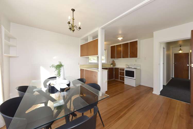 1/2 Conifer Place Huntsbury_8