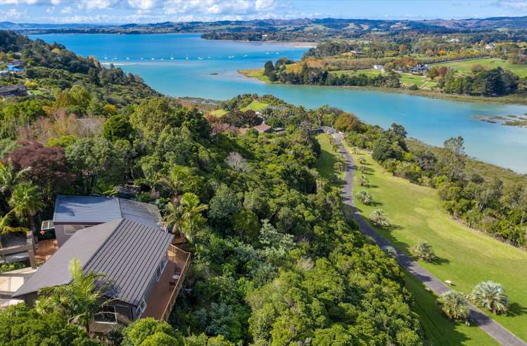 5a Estuary Views Cockle Bay_36