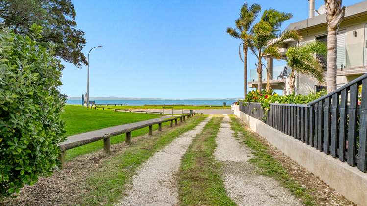 1 The Esplanade Eastern Beach_14