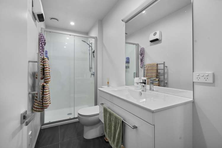 2/56 Geraldine Street Edgeware_9