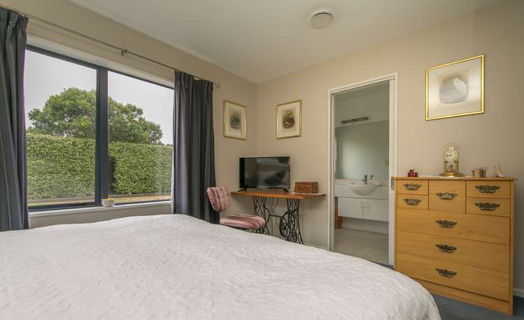 7 Dylan Close Rolleston_9