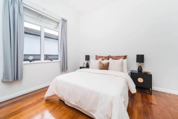 8 Frederick Street Terrace End_16