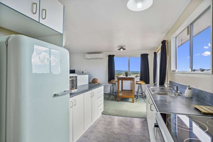 2 Ngaparaoa Drive Maketu_9