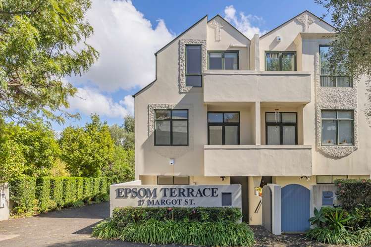 1/17 Margot Street Epsom_1