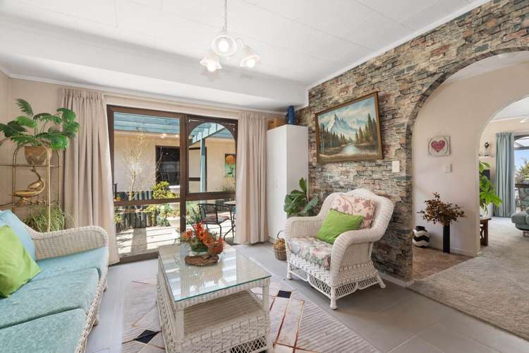 54 Eureka Place Parahaki_9