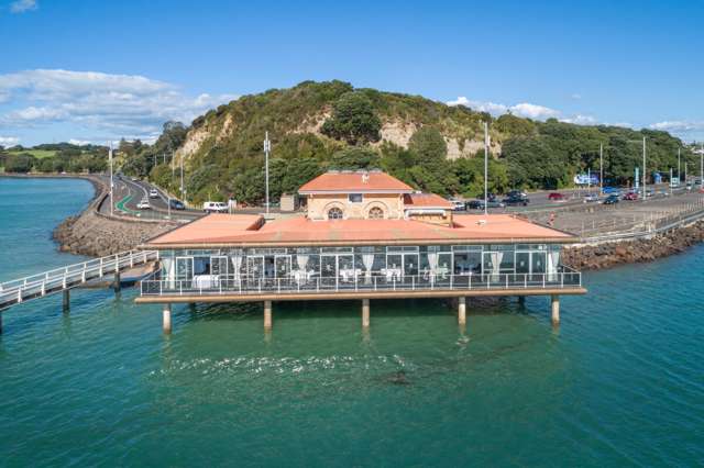 18 Tamaki Drive Orakei_3