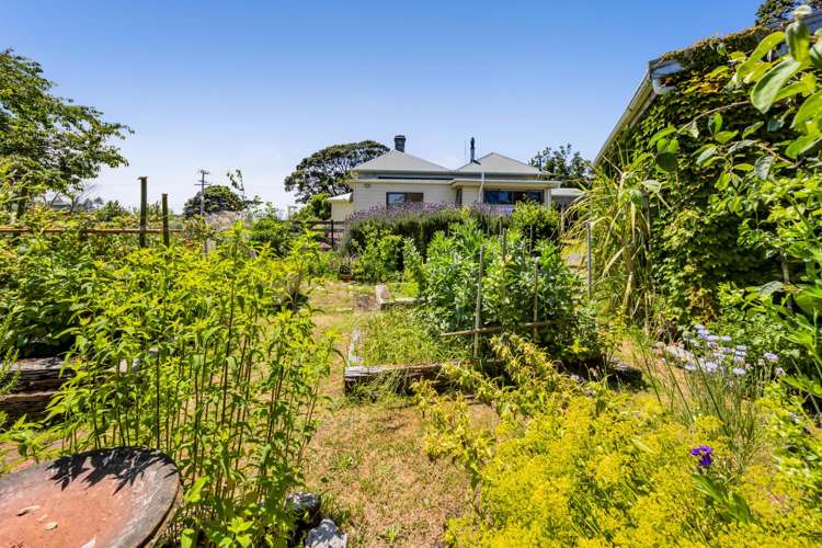 207 Egmont Street Patea_53