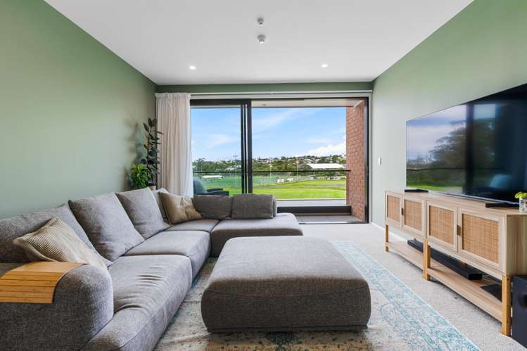 8/4 Stables Lane Silverdale_6