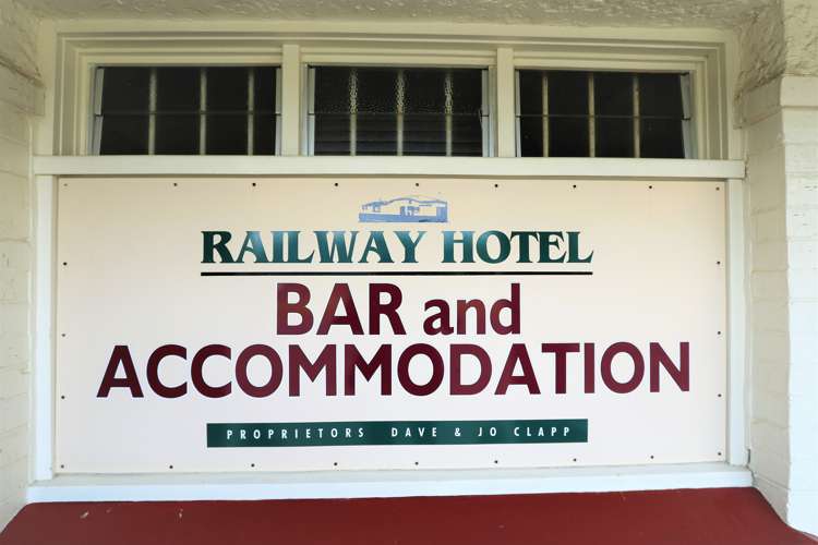 Otautau Railway Hotel King Street Otautau_7