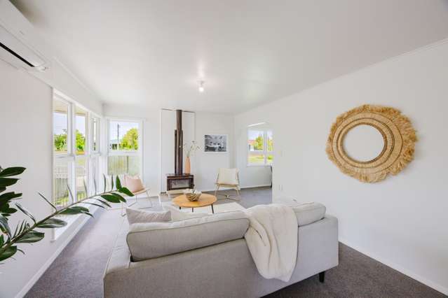 57 Harold Holt Avenue Onekawa_1