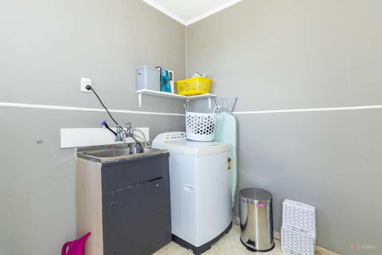 52 Grants Road Marchwiel_13