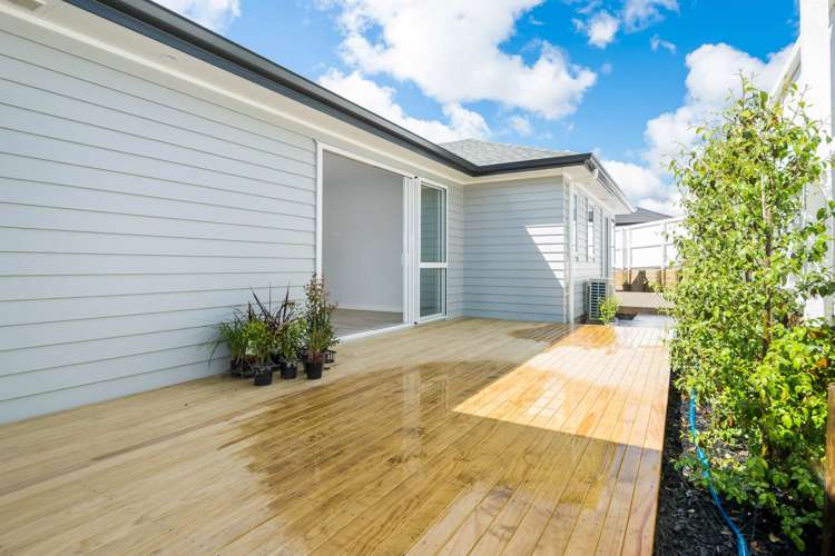 12 Carthey Road Wainui_14
