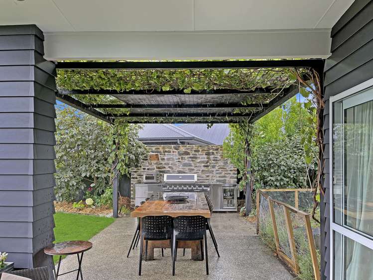 15 Rhoboro Road Twizel_9