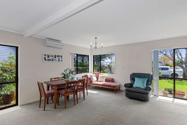 2/66 Shackleton Road Mount Eden_4